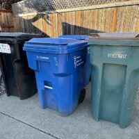 Trash bins, Missvain, CC0, via Wikimedia Commons